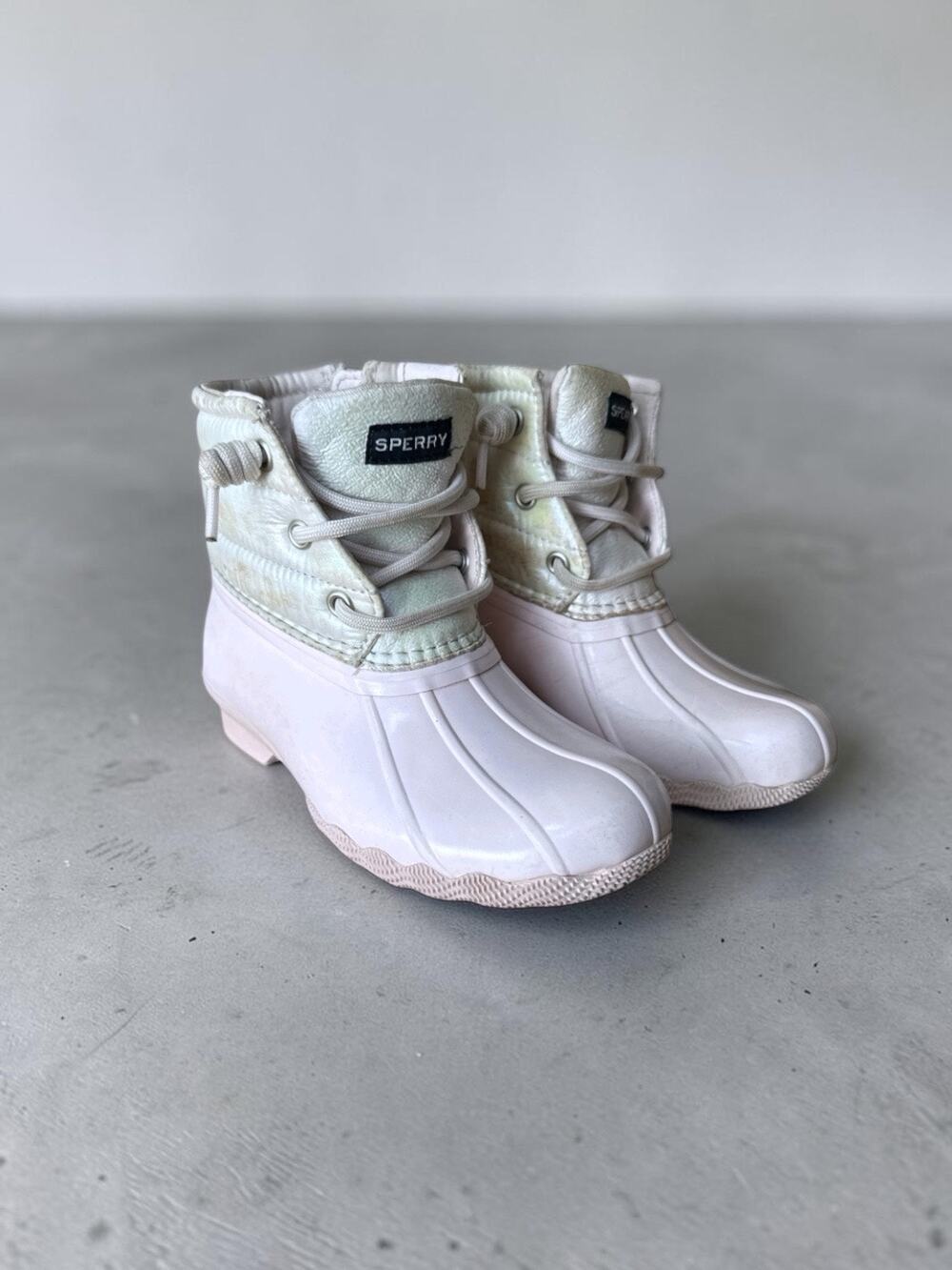 Sperry Duck Saltwater Kids Rain Boots Girl’s Size 11, Pale Pink